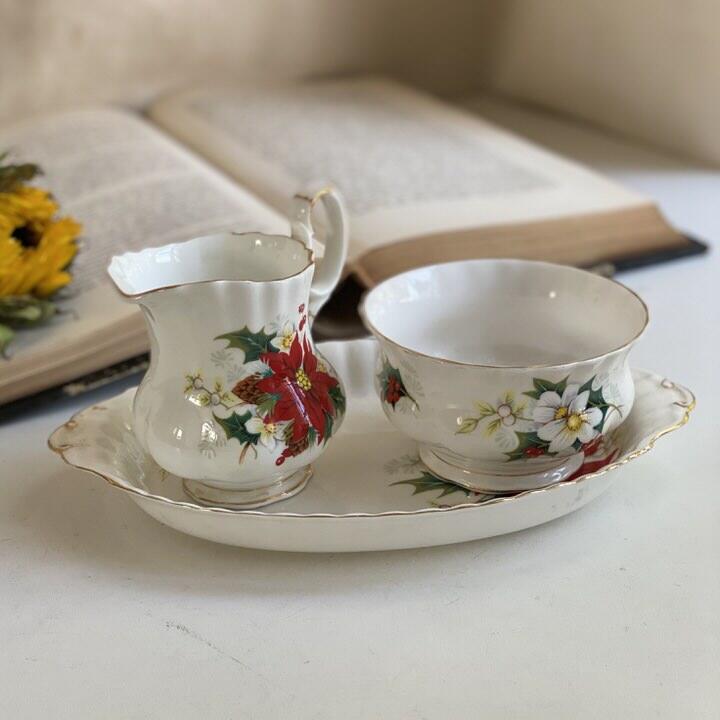 Молочник сахарница блюдо Royal Albert Poinsettia набор 3 шт фарфор Англия (склейка)