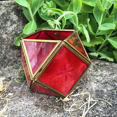 Подсвечник куб красное стекло и латунь
