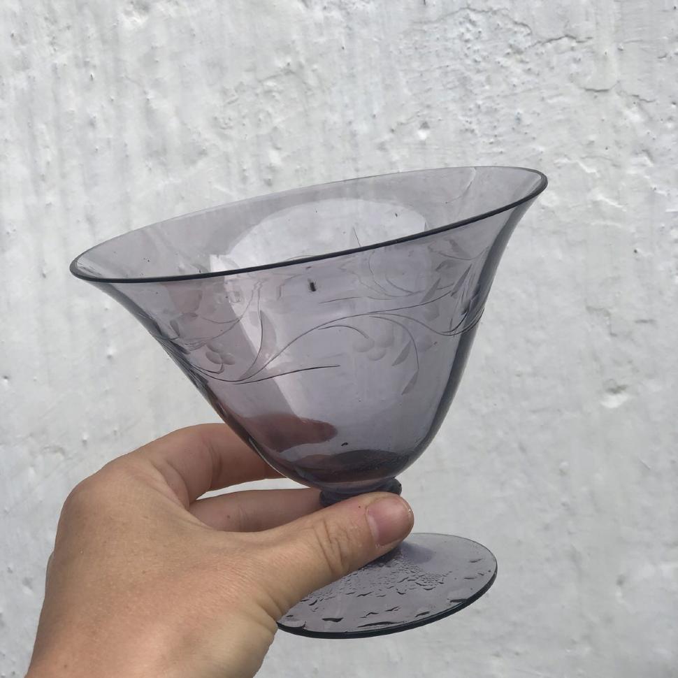 Ваза на ножке хрустальная марганец