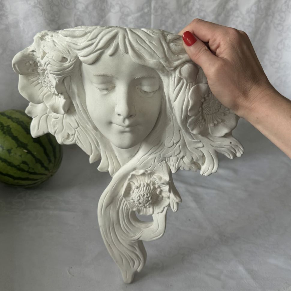 Скульптура на стену античная Петра Тоскана алебастр