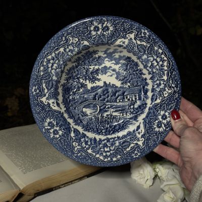 ​​Тарелка глубокая English Ironstone Tableware Staffordshire 22 см Англия