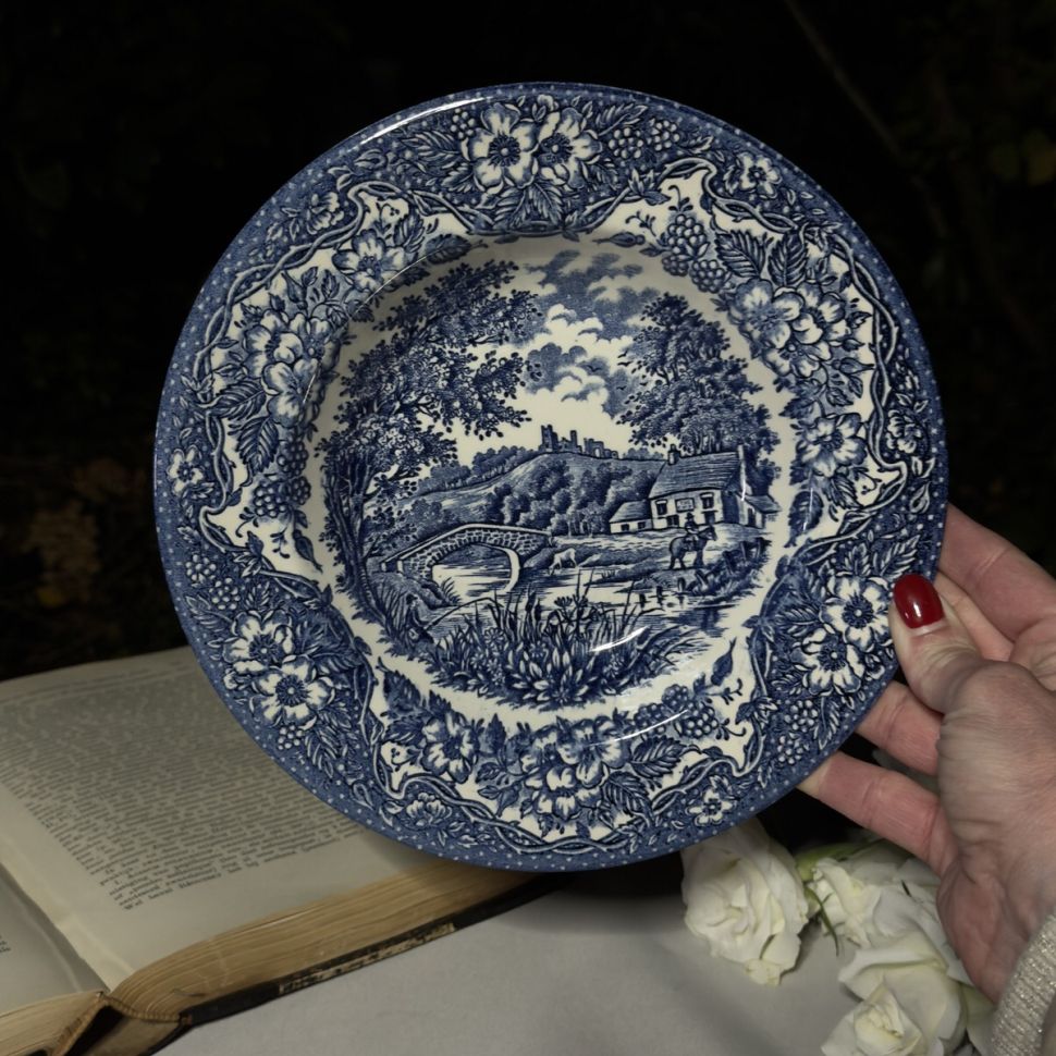 ​​Тарелка глубокая English Ironstone Tableware Staffordshire 22 см Англия