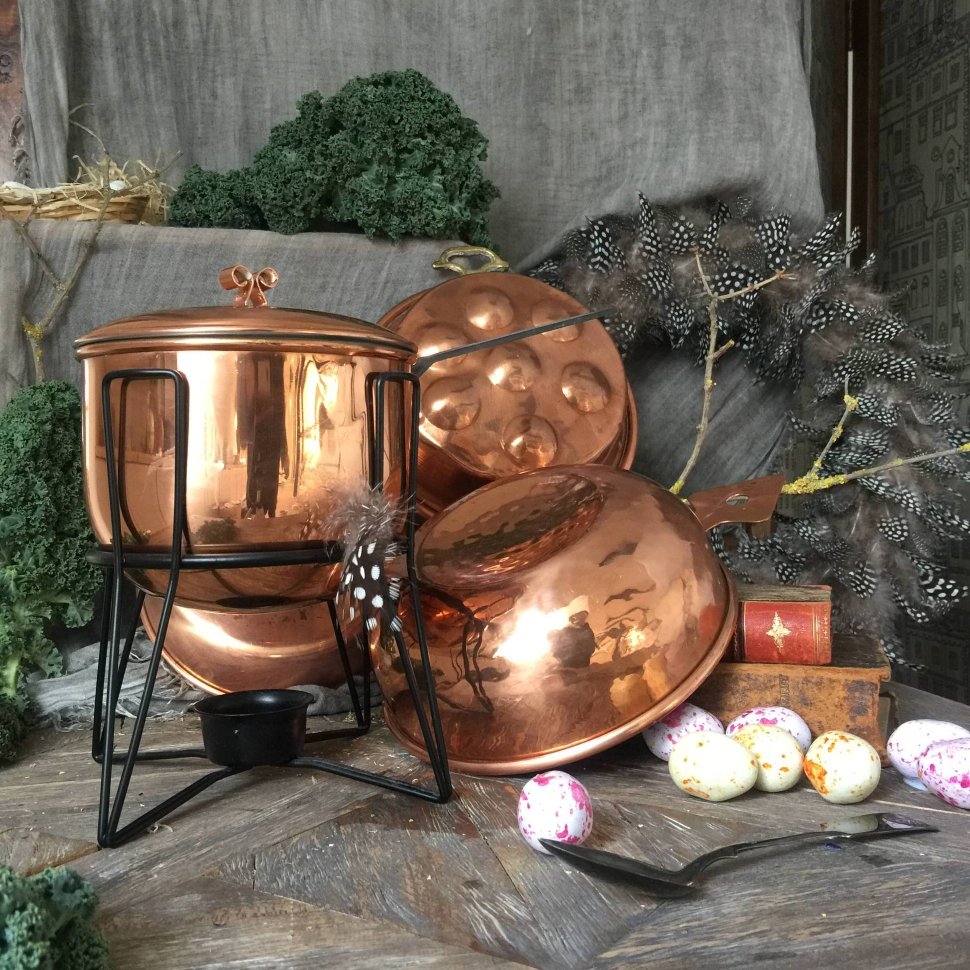 Ковш медный с крышкой и подставкой для подогрева свечой