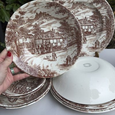 Тарелка глубокая J.Broadhurst & Sons Swan Inn 20 см Англия 