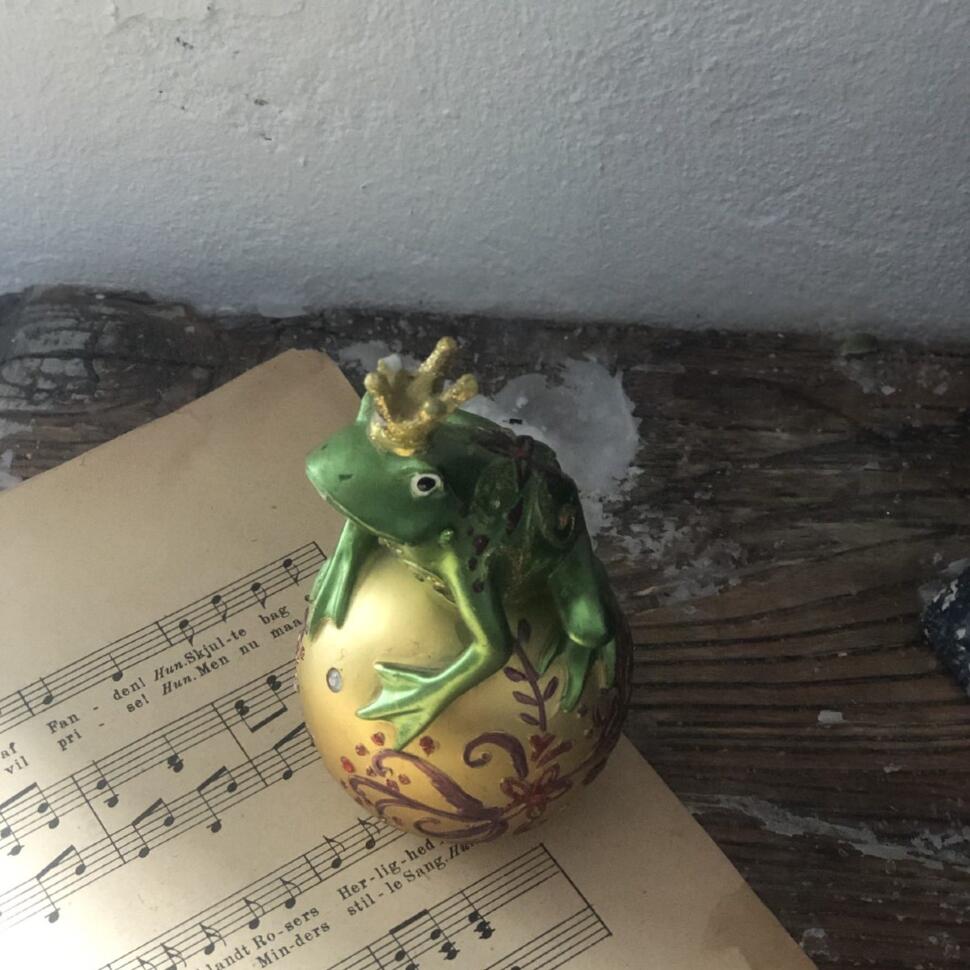 Декоративный шар Царевна-Лягушка 12 см (микроскол)