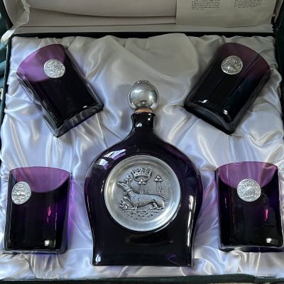 Стаканы и графин набор в коробке геральдика Французских монархов, марганец