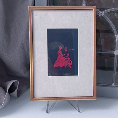 Картина Пряха жаккардовая вышивка 23х32 см Италия