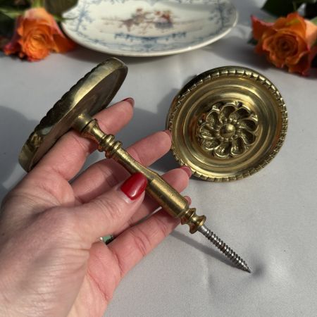 Держатель для штор 8 см латунь
