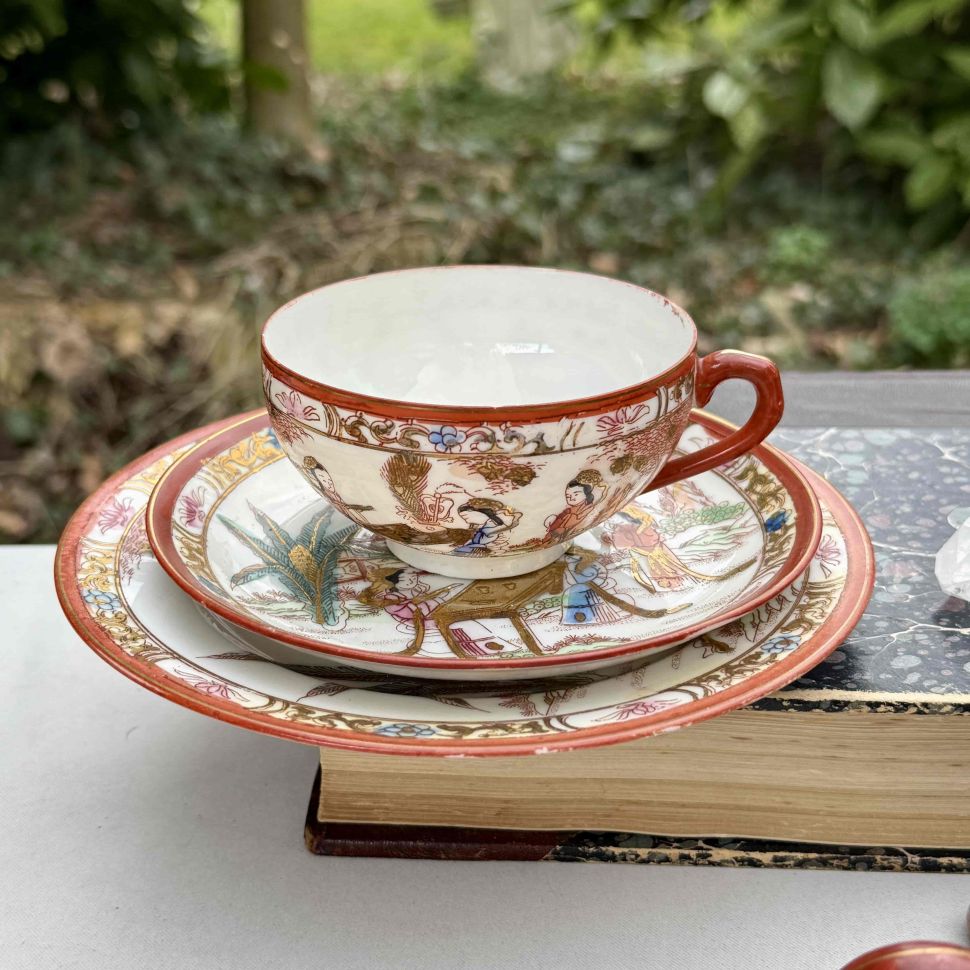 Тарелка Гейши за столом 17 см фарфор Япония 