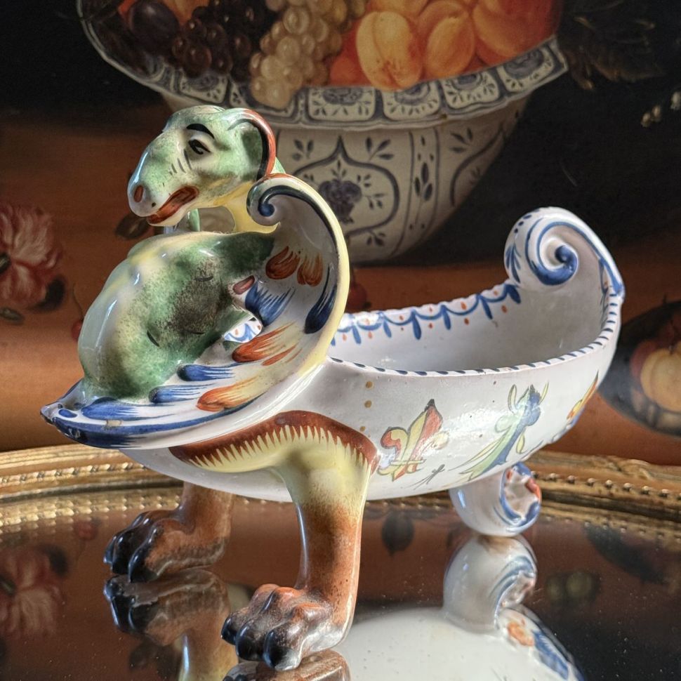 Ваза Дракон 23 см реплика Руанского фарфора 17 века Франция