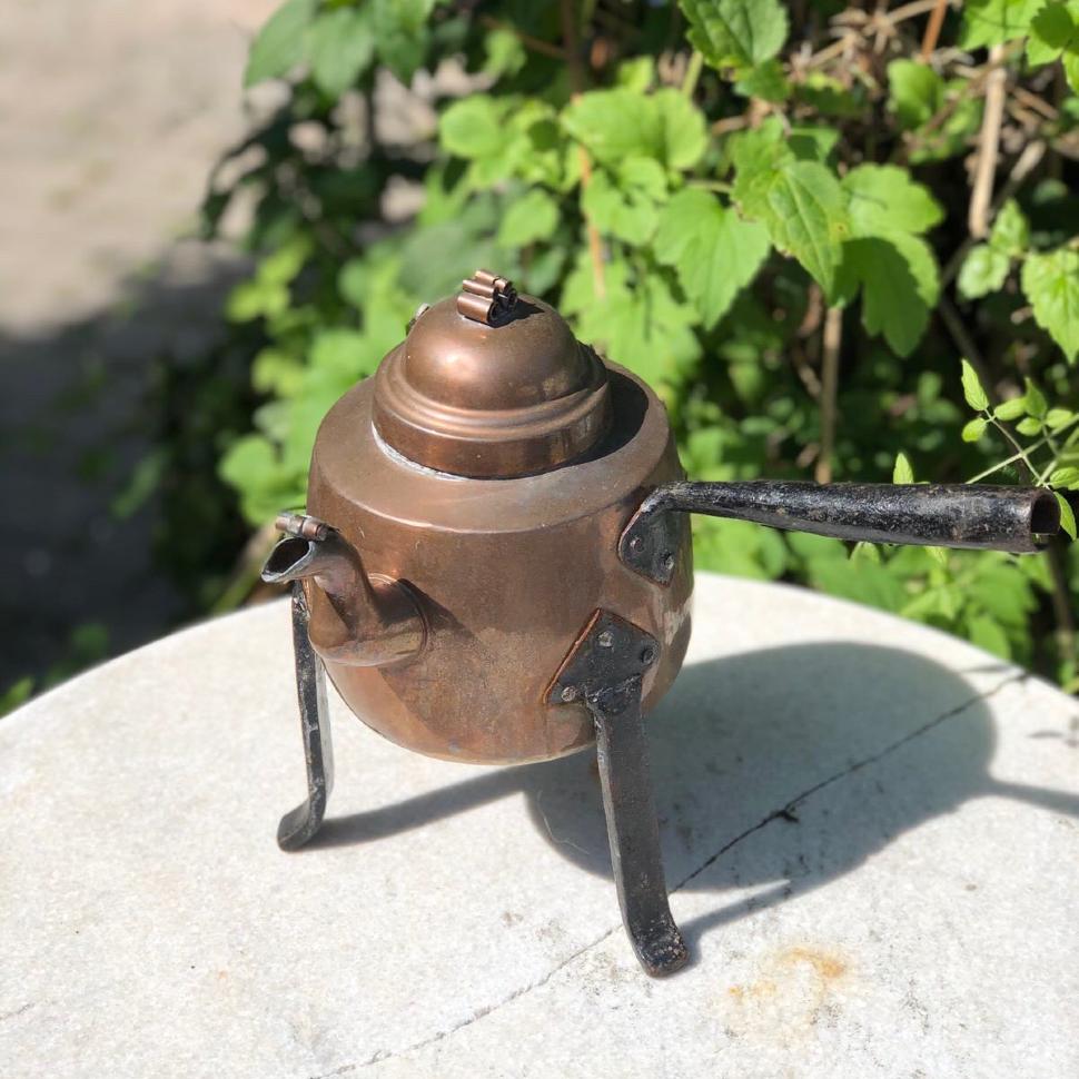 Чайник 1.7 л на ножках медь