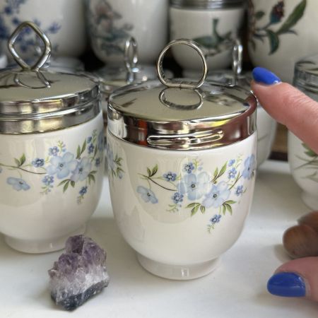 Кодлер на 2 яйца Crown Staffordshire Цветы голубые фарфор Англия