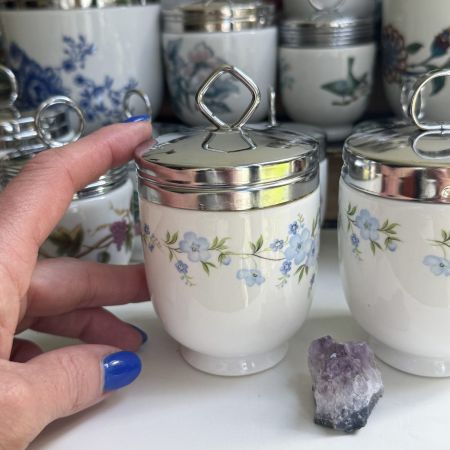 Кодлер на 2 яйца Crown Staffordshire Цветы голубые фарфор Англия