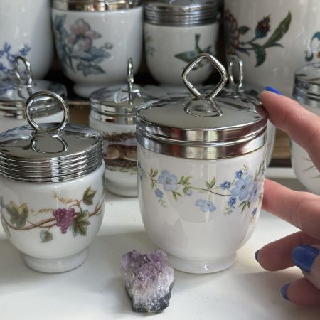 Кодлер на 2 яйца Crown Staffordshire Цветы голубые фарфор Англия