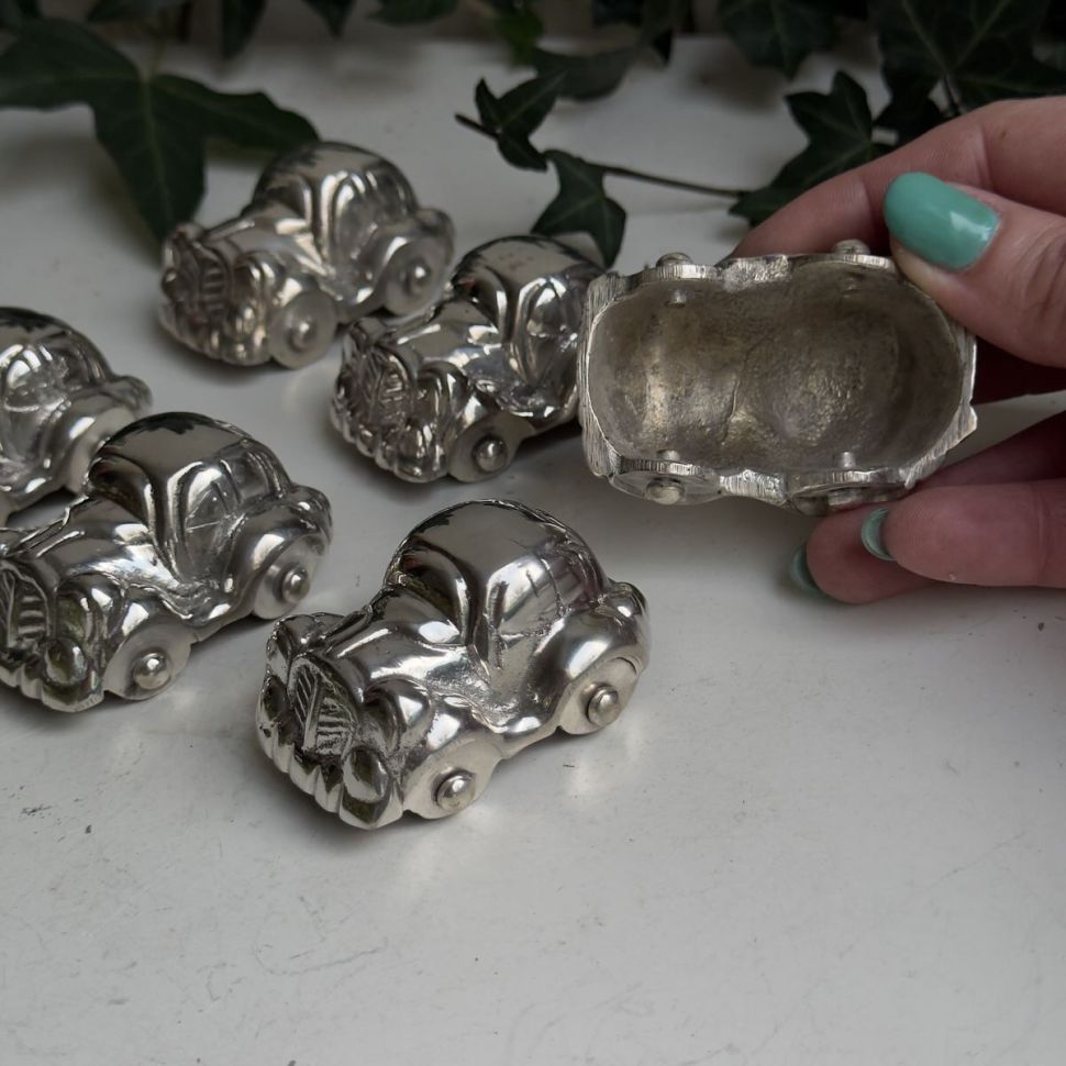 Декор настольный Машина 6 см серебрение