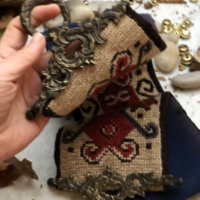 Панно сонетка на латунном держателе