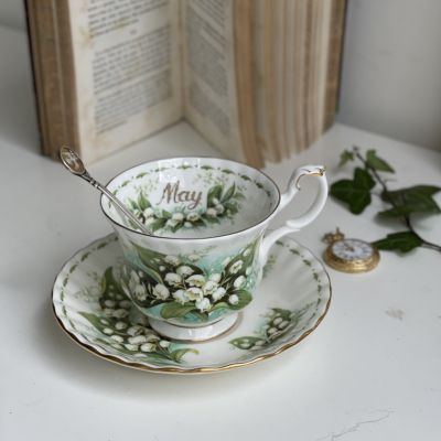 Чайная пара Royal Albert Май 1970 г. 12 месяцев