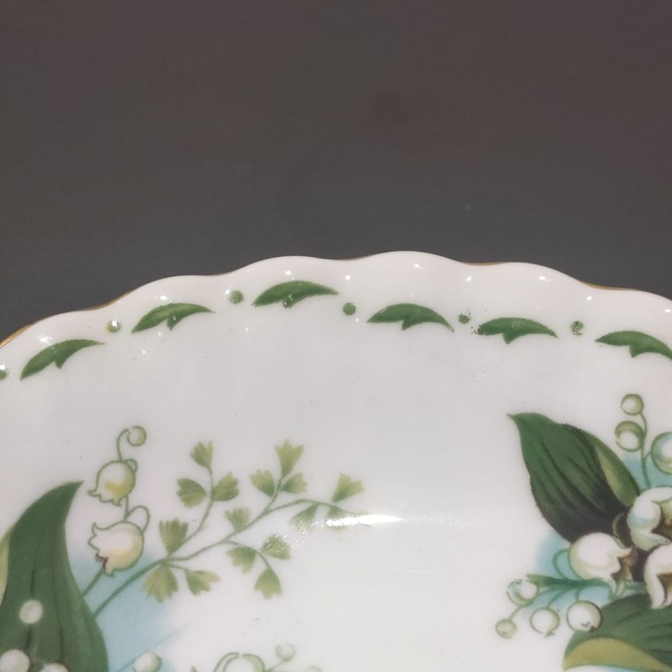 Чайная пара Royal Albert Май 1970 г. 12 месяцев