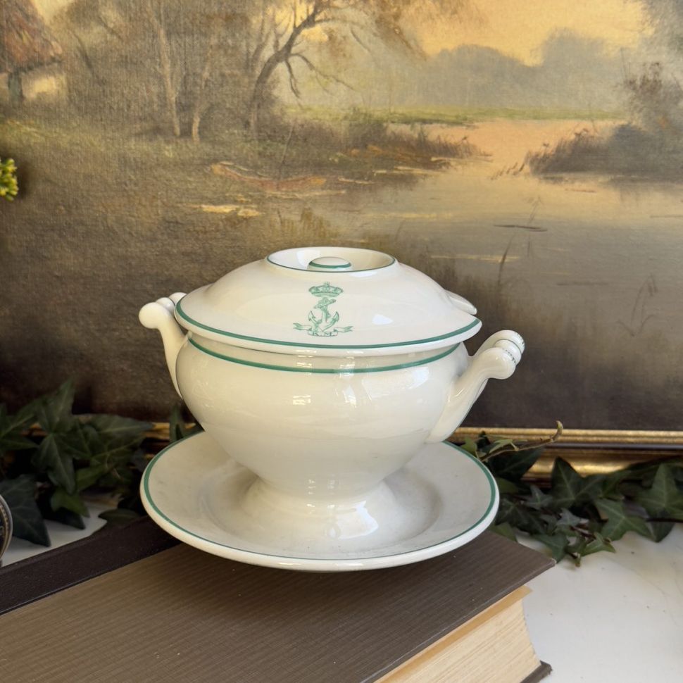 Бульонница с крышкой на блюдe Maastricht Petrus Regout 700 мл фарфор Голландия