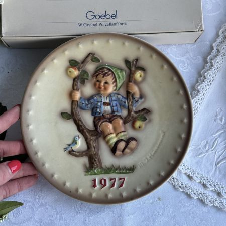 Тарелка 1977 Goebel Hummel 19 см Германия   