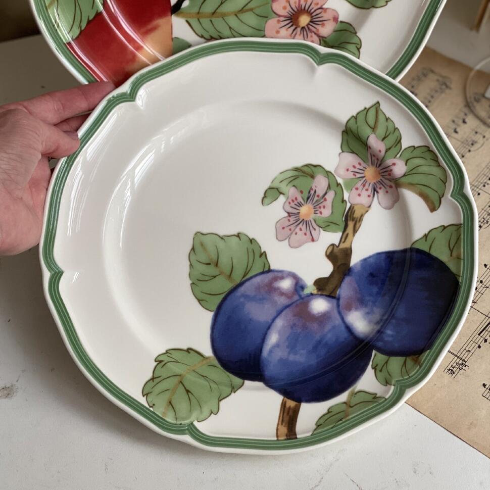 Тарелка 27 см фарфор Германия French Garden Слива