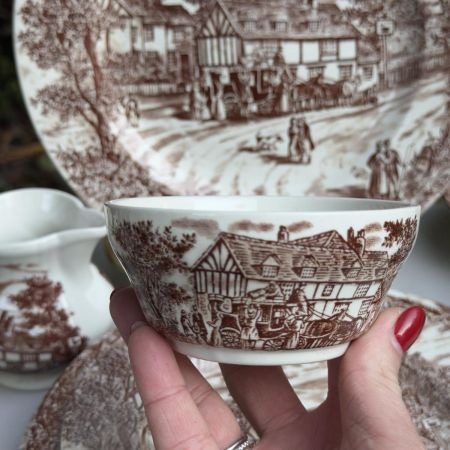 Сахарница J.Broadhurst & Sons Swan Inn 10 см Англия