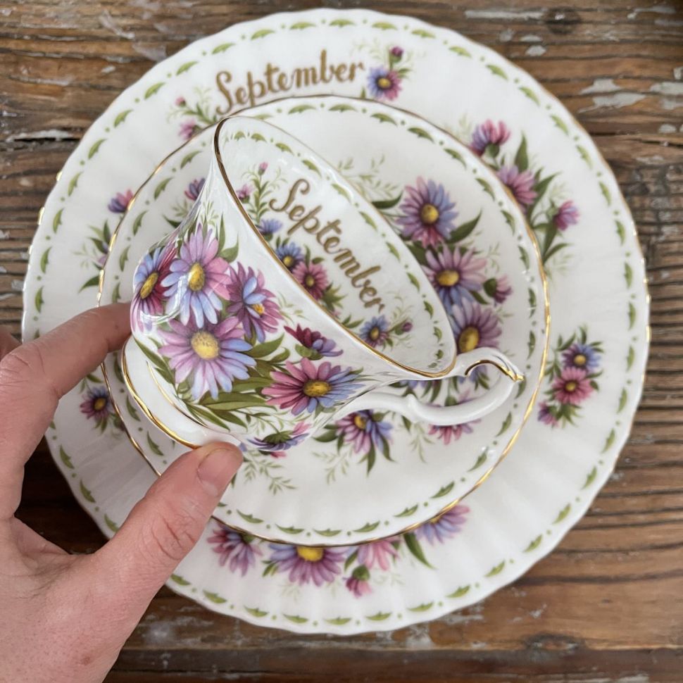 Тарелка Royal Albert 12 месяцев Сентябрь 21 см Англия