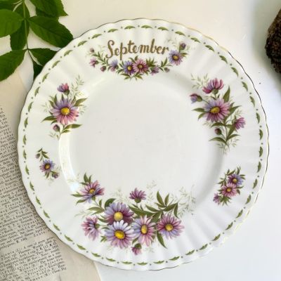Тарелка Royal Albert 12 месяцев Сентябрь 21 см Англия