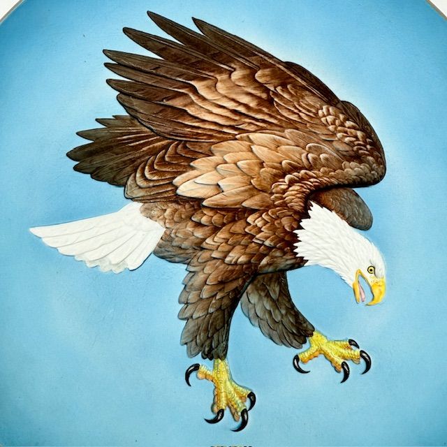 Тарелка панно Hutchenreuther Белоголовый орлан 26 см фарфор Германия 1976 г.