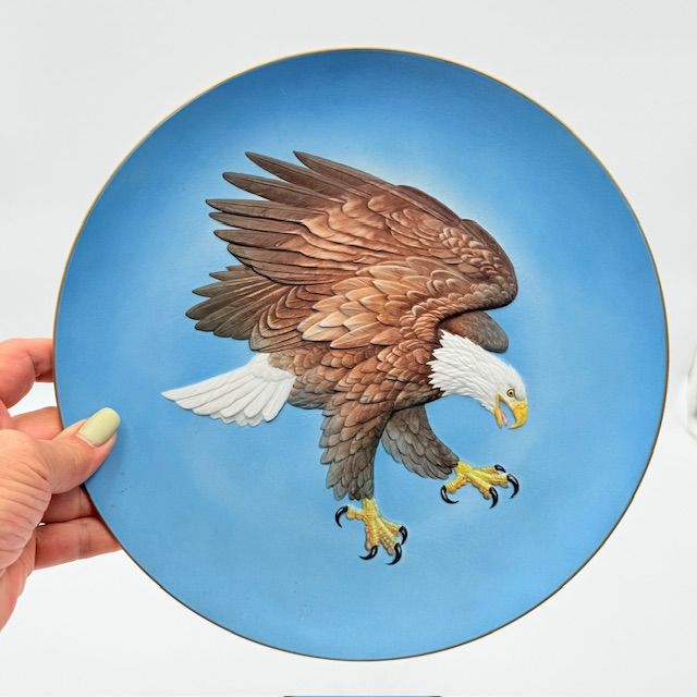 Тарелка панно Hutchenreuther Белоголовый орлан 26 см фарфор Германия 1976 г.