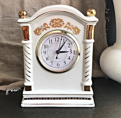 Часы Тoska настольные фарфор с золотом