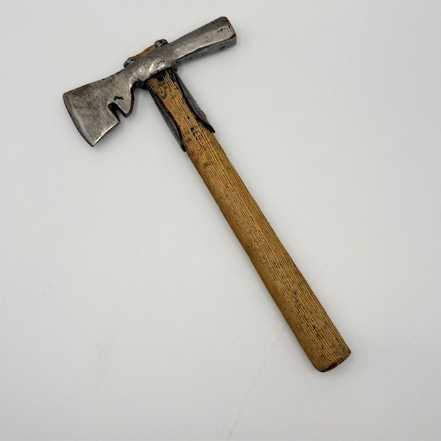 Топор Викинга 35 см дерево металлический сплав