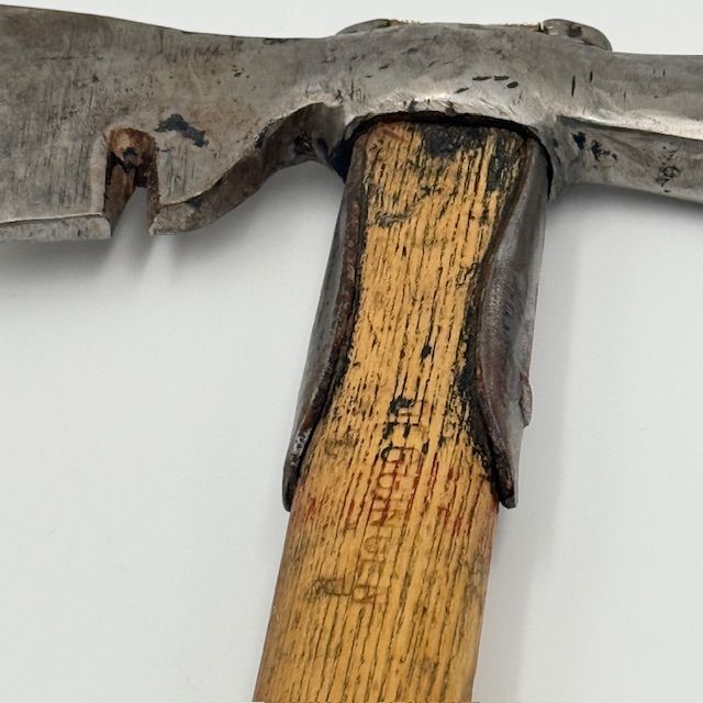 Топор Викинга 35 см дерево металлический сплав