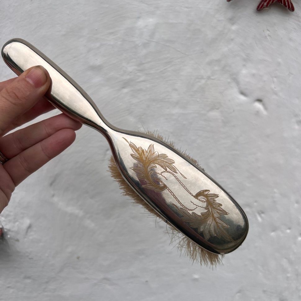 Щетка для одежды 21 см мельхиор