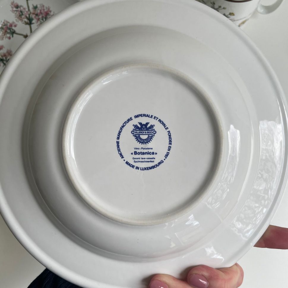 Тарелка глубокая 22 см Botanica ВиллеройБох 80-е гг. синее клеймо