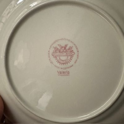 Тарелка ВиллеройБох Valeria красный 20 см Германия 1940-1970 гг. 