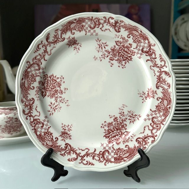 Тарелка ВиллеройБох Valeria красный 20 см Германия 1940-1970 гг.