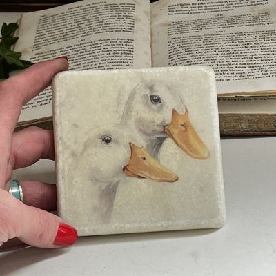 Плитка подставка Гуси 10х10 см мрамор