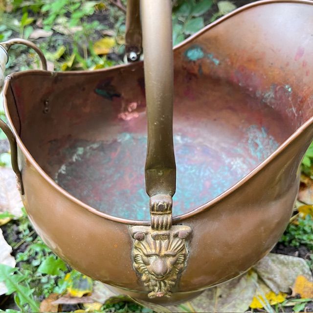 Зольник медный со львами и керамической ручкой 33 см 