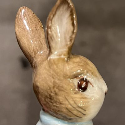 Статуэтка Beatrix Potter Peter Rabbit Royal Albert Англия 1989 г. изъян