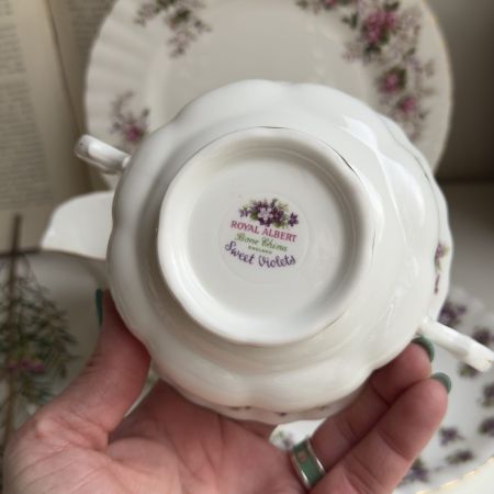 Бульонная пара Sweet Violets Rose Royal Albert 300 мл Англия   