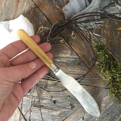 Нож для паштета