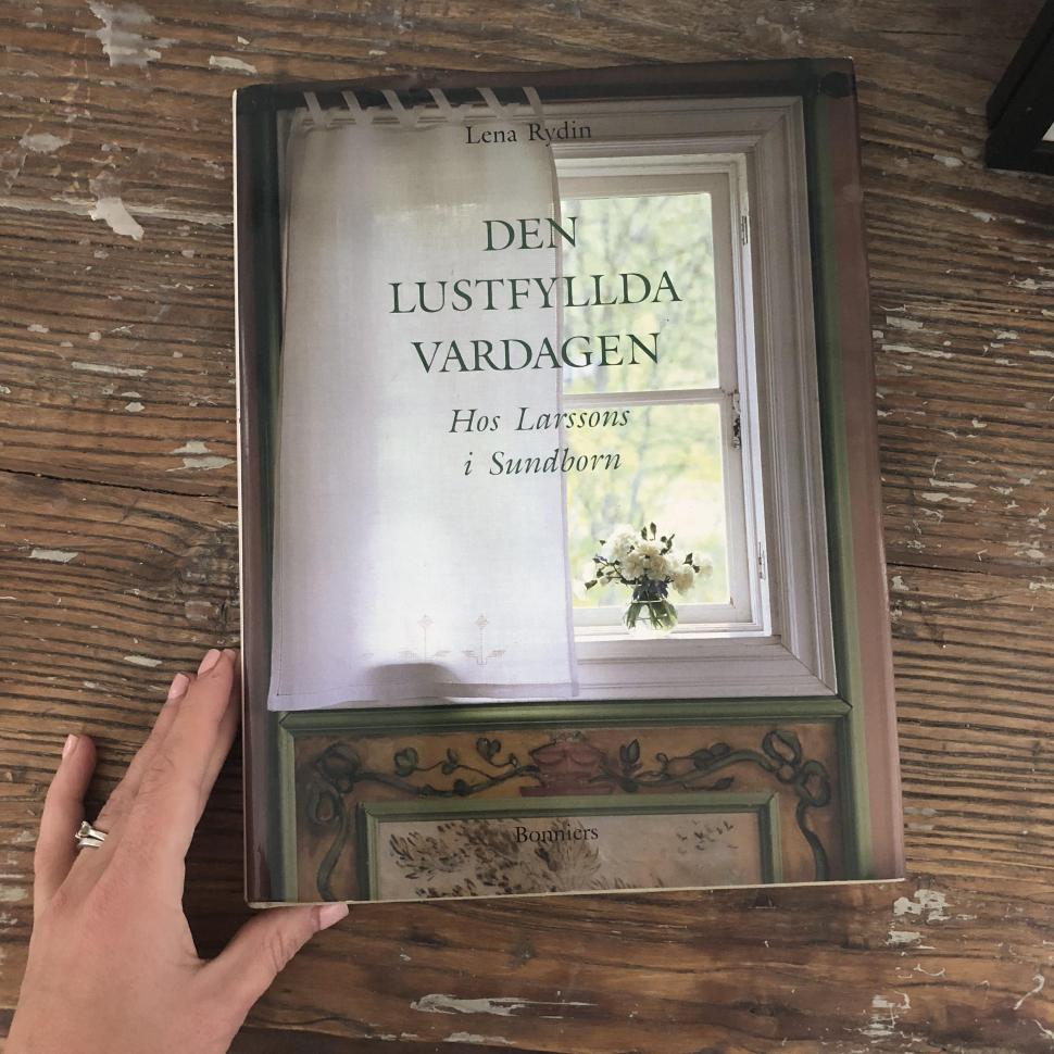 Книга о Карле Ларссоне для Евгении Хахиной