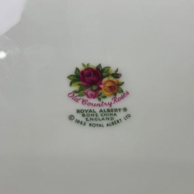 Сахарница молочник блюдо Royal Albert Old Country Roses Англия набор 3 предмета
