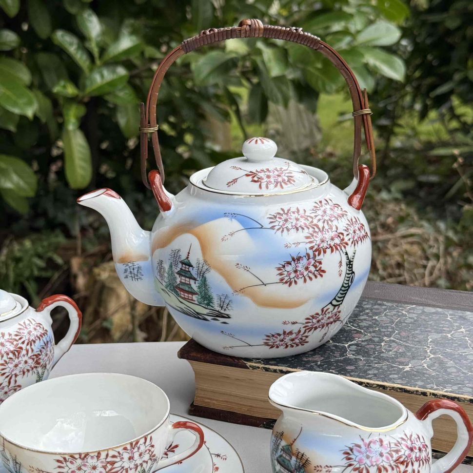 Чайник с ситом Сакура 1 л фарфор Япония