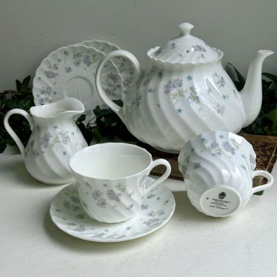 Тарелка Wedgwood April Flowers 17 см Англия   