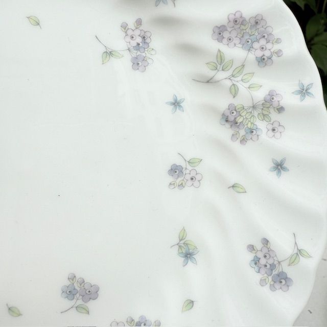 Тарелка Wedgwood April Flowers 17 см Англия