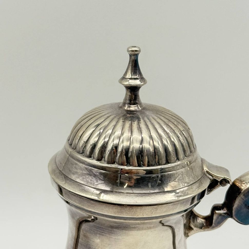 Кофейник на фигурных ножках 800 мл серебрение