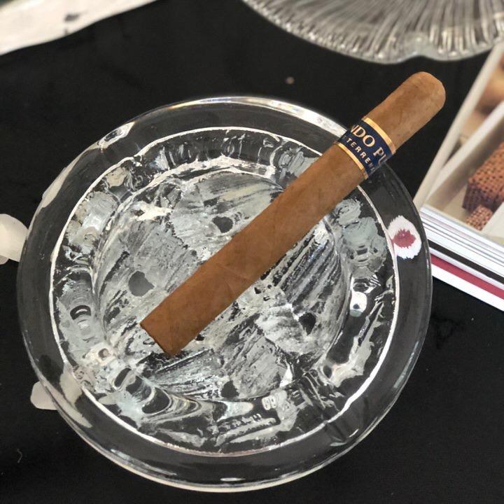 Пепельница 15 см на ножках хрусталь Швеция