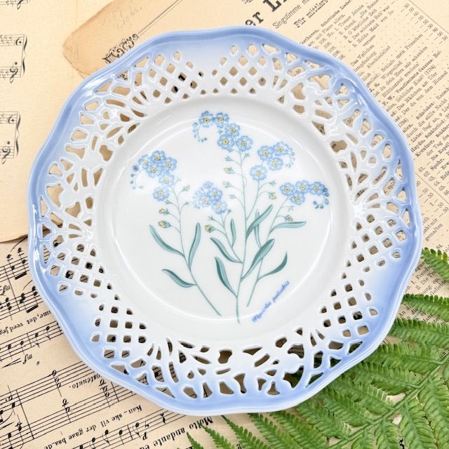 Тарелка Schumann Arzberg Tradition Myosotis palustris 19 см Бавария